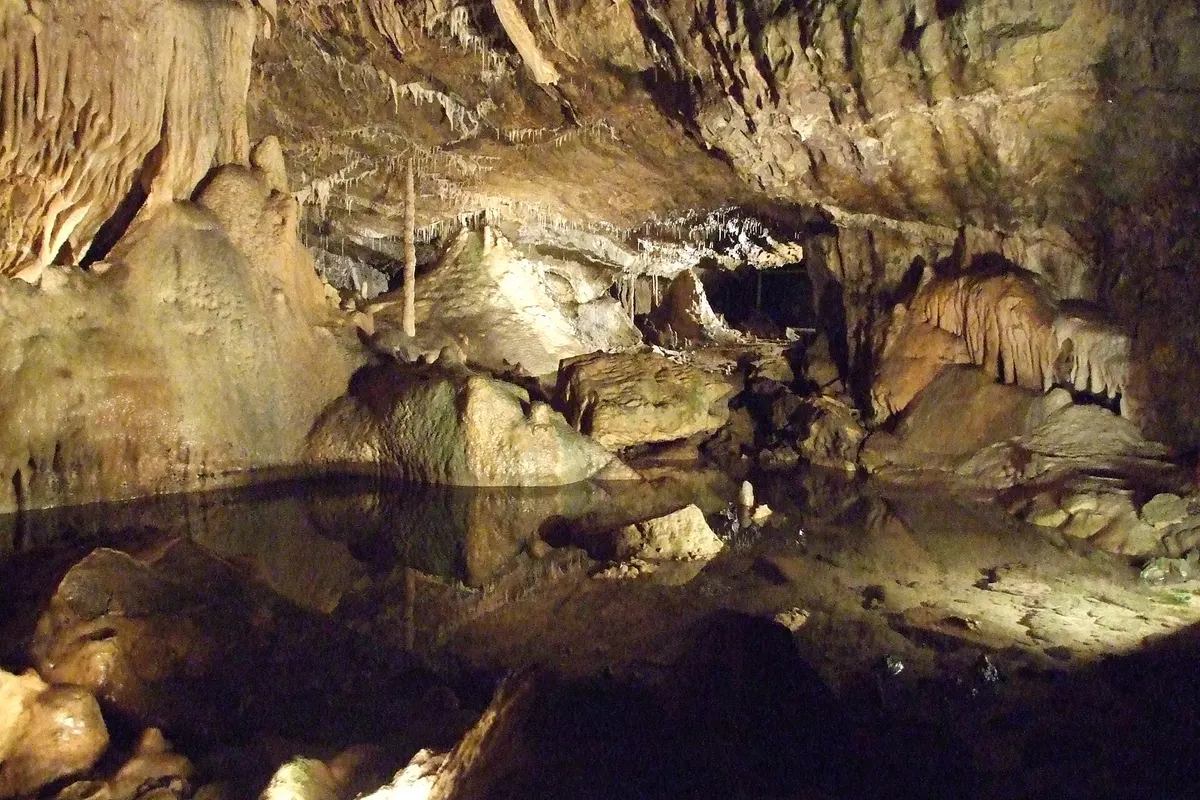Grotten van Hotton