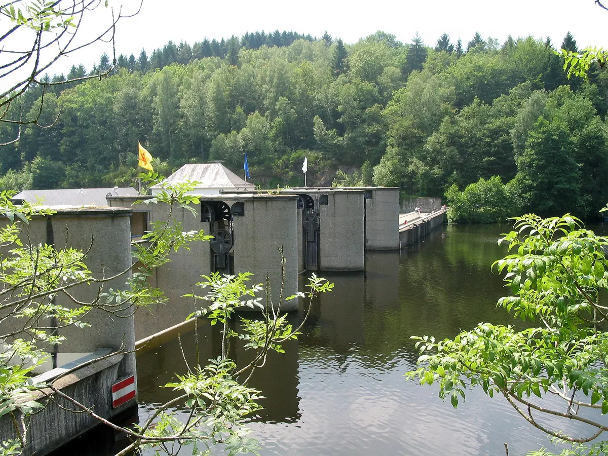 Stuwdam van Nisramont