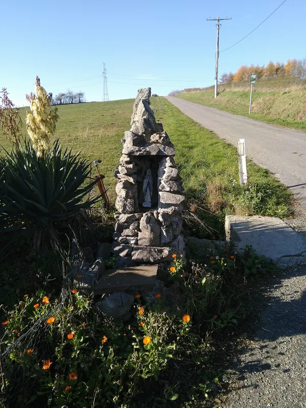 Pôtale le long de la route du "Centre" à Folstoy