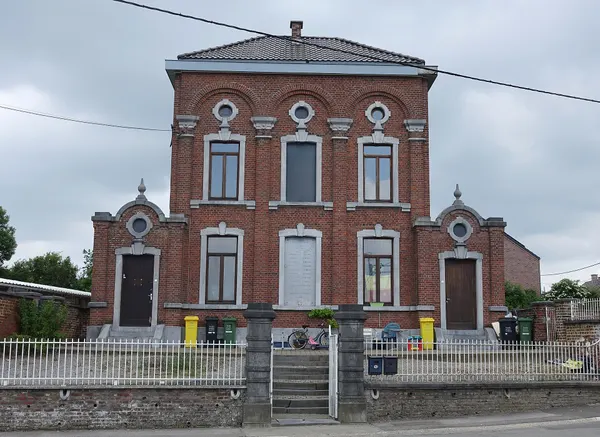School in Hogeige (Remicourt)
