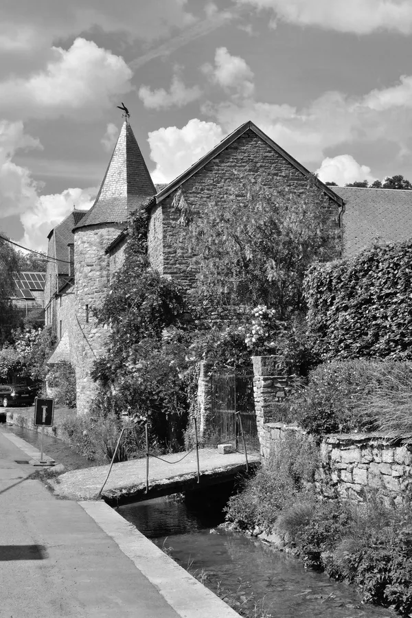 Rue du Ruisseau (Bloquay) in Comblain-Fairon