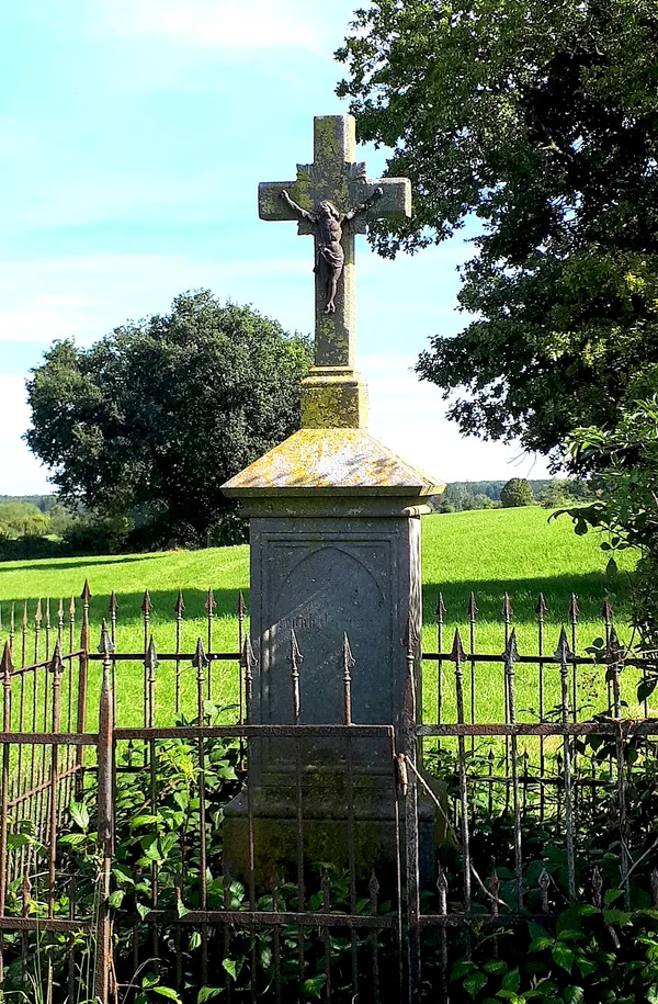 Wegekreuz am Wiesenweg über die ehem. Grube Lontzen in Lontzen.