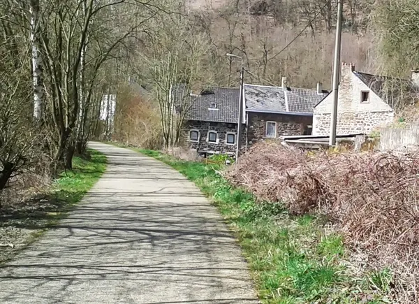vers Huy (Belgique)