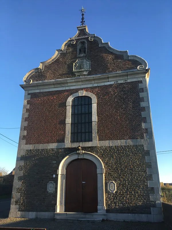 Onze-Lieve-Vrouw der Deugdenkapel (Chapelle Notre-Dame-des-Vertus) in Noblehaye, tussen Bolland en Herve, in november 2020.