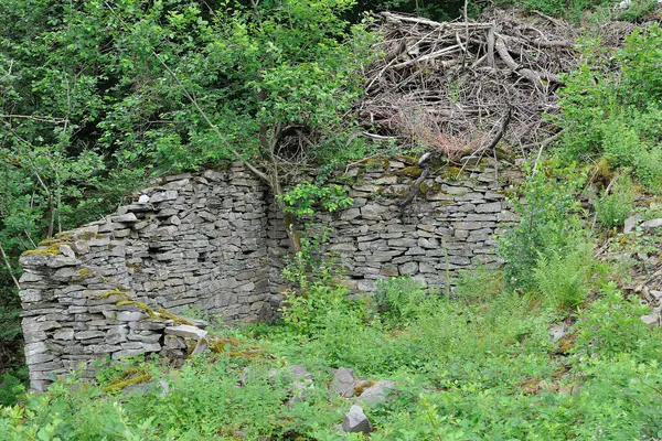 Chambralles, ruins of an old building