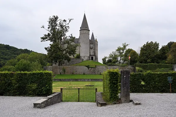 View of Château de Vêves from Rue de Furfooz, Vêves, Houyet, 2025