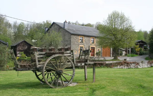Laforêt (Belgium), cart on the public square po the village.