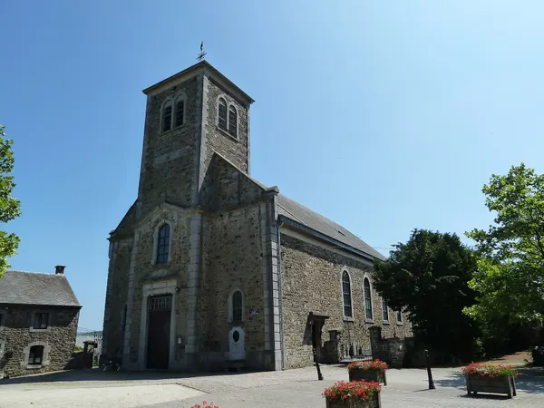L'église Saint-Laurent, Érezée, Belgique