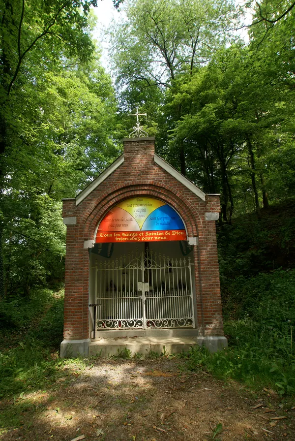 Flémalle (Gleixhe), Belgium: Guy of Anderlecht Chapel and public footpath