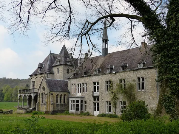 Chateau à Maredsous