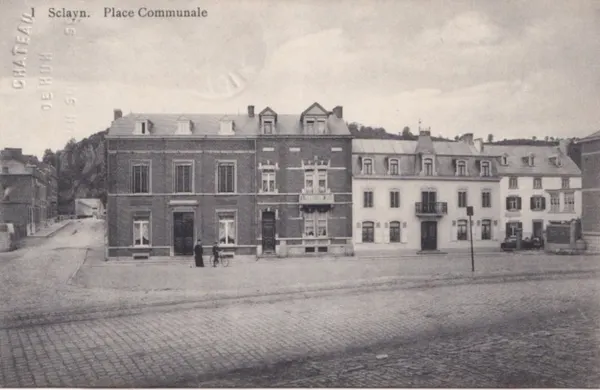 1 Sclayn. Place Communale