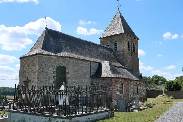 Église Saint-Quentin de Courrière (Assesse)