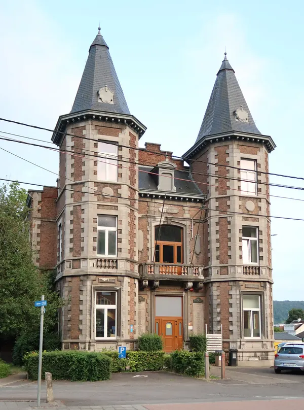 Château François Delcominette à Amay de 1870 (maison communale)