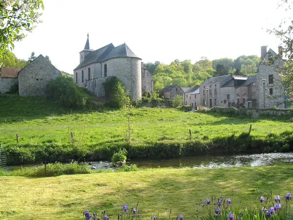 Sosoye (Belgium), the church neighbourghood and the Molignée river.