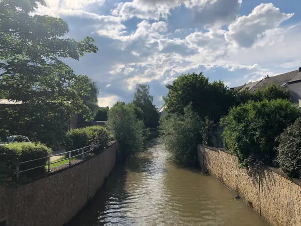 La Messancy à Athus, vue depuis le pont de la rue Albert Claude