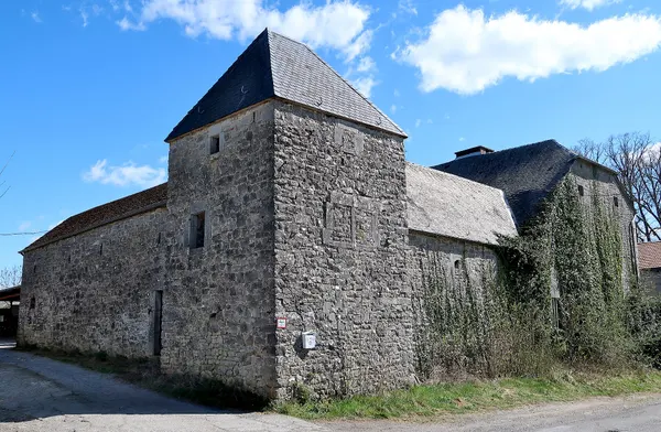 Ferme des Moines à Amas (Ocquier) Clavier