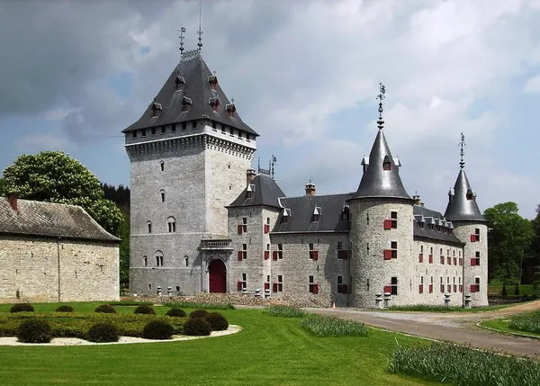 Château de Hargimont, Marche-en-Famenne, 2005