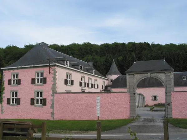 Tellin (Belgium), the castle farm (XVIIIth century).