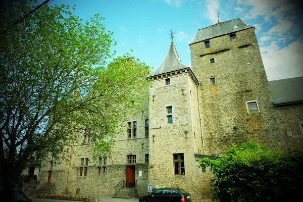 Façade du Château de l'Avouerie d'Anthisnes
