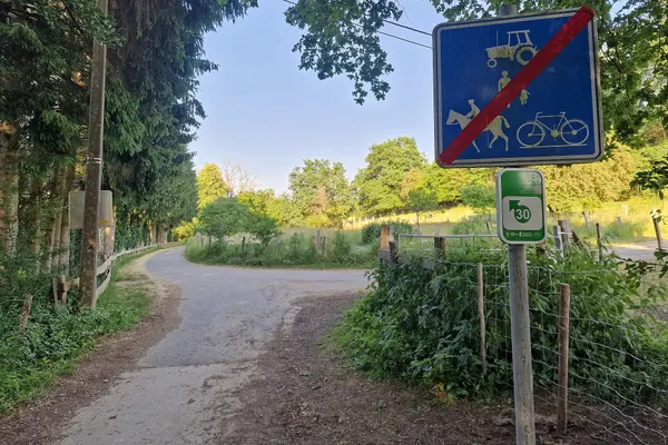 Cycleway near Ethe (Virton)