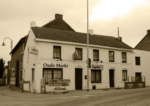 Oude Markt Montenaken