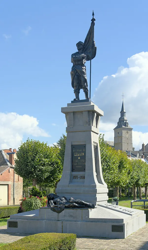 Monuments aux morts, Couvin (DSC