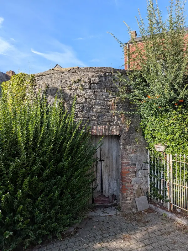 Tour des anciens remparts, Rochefort.
