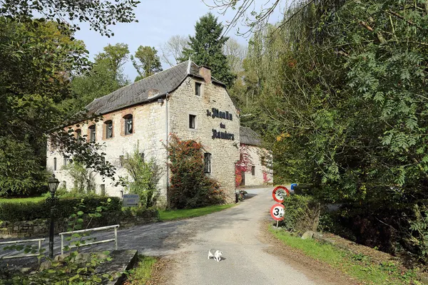 Crupet (municipality of Assesse, province of Namur, Belgium): hotel Le Moulin des Ramiers
