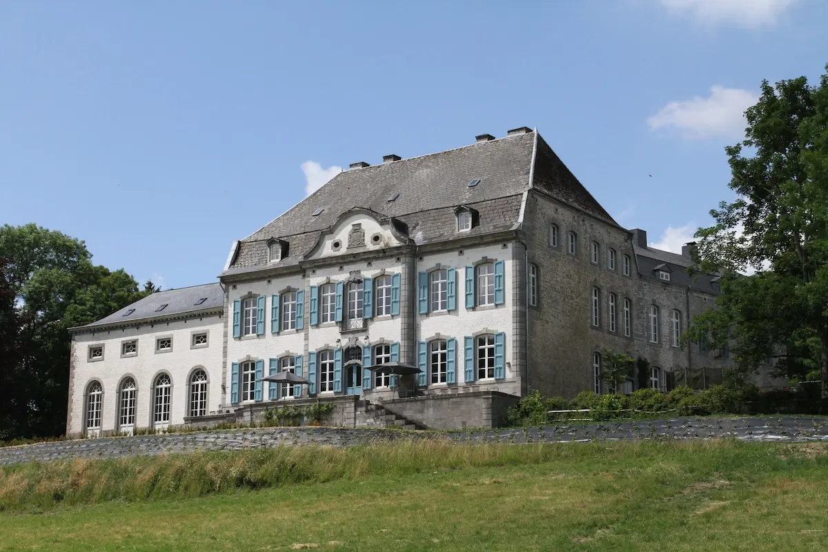 Chateau des Deux Etangs 36 pers in Vyle-et-Tharoul
