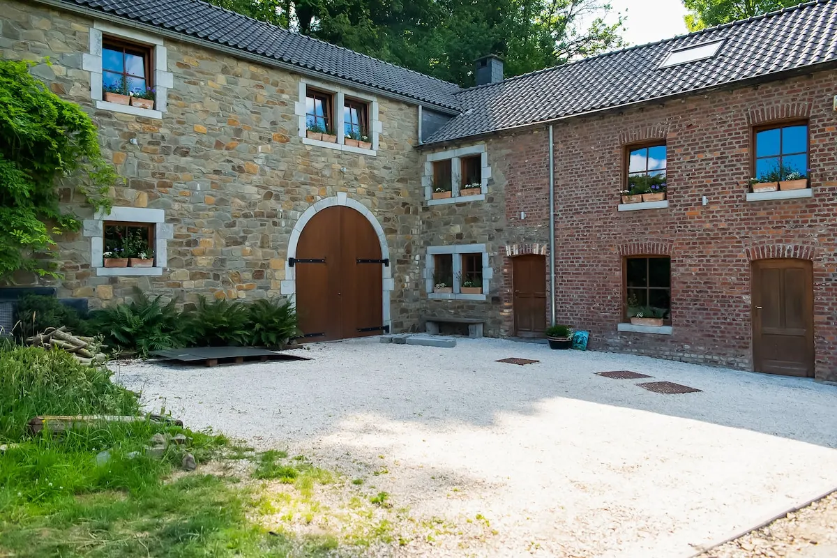 Beautiful home in nature with pool in Verviers