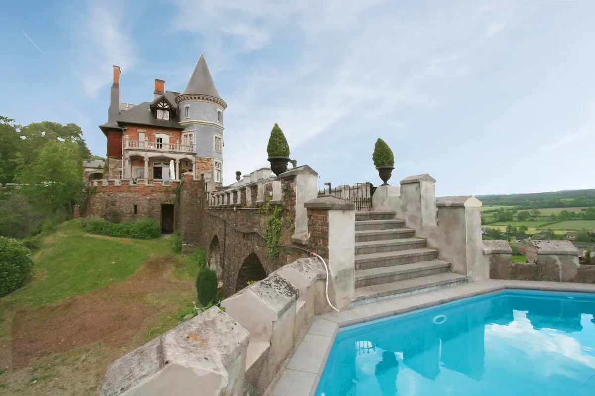 Le Chateau de Balmoral - 34 pers in Spa