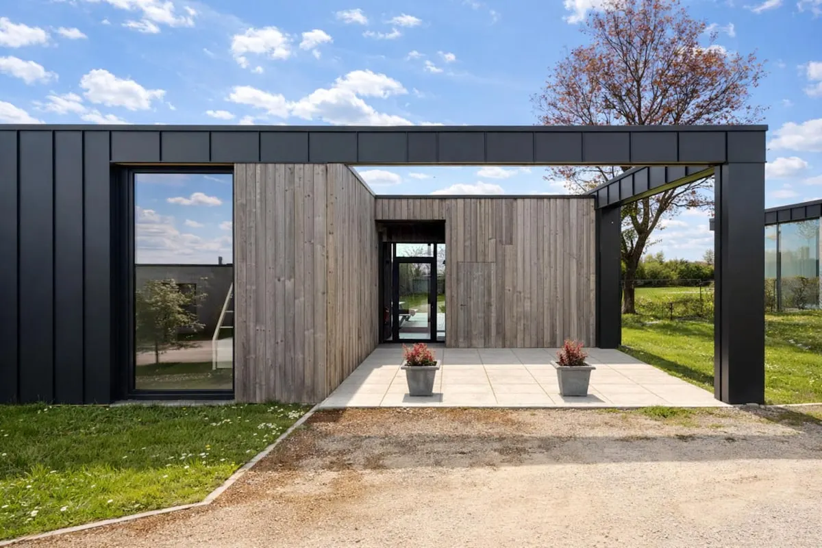 Coco Noir in Somme-Leuze