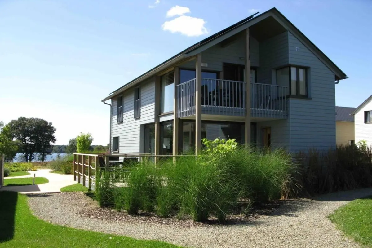 6 persons - 3 children's rooms 100m² in Boussu-lez-Walcourt