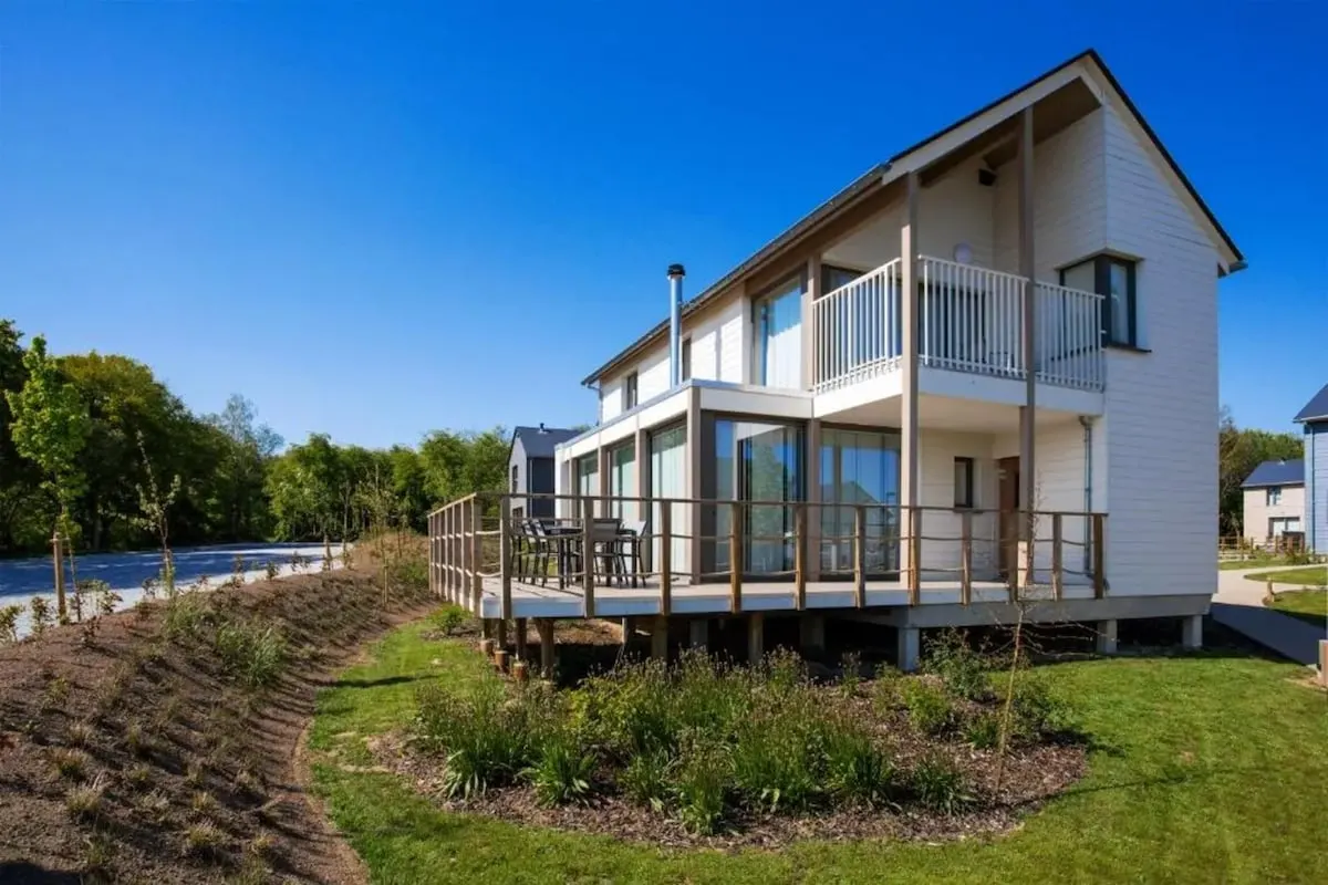 8 persons - 4 rooms 130m² without sauna in Boussu-lez-Walcourt