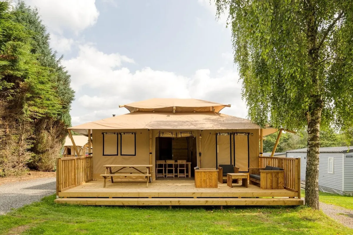 Stardust 40 Family Lodge in Dochamps