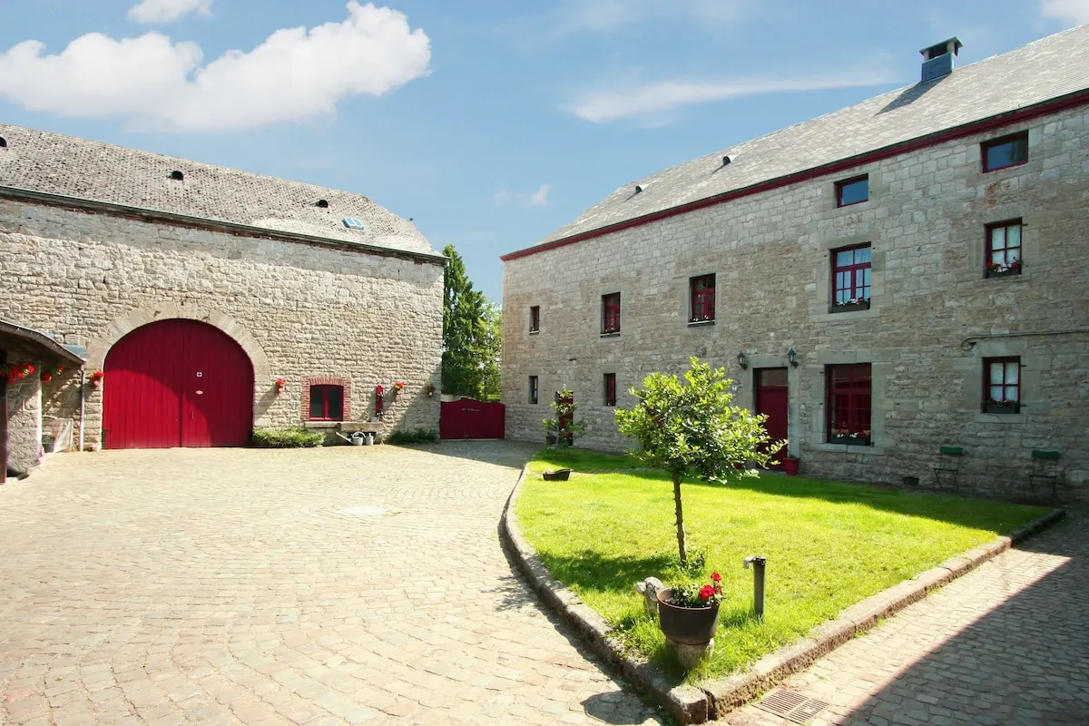 La petite ferme du noyer in Melreux