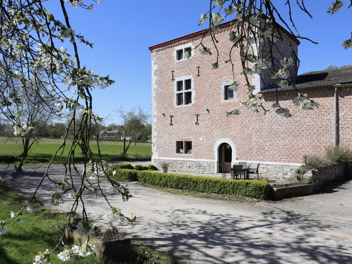 La Tour de la Chapelle in Couthuin